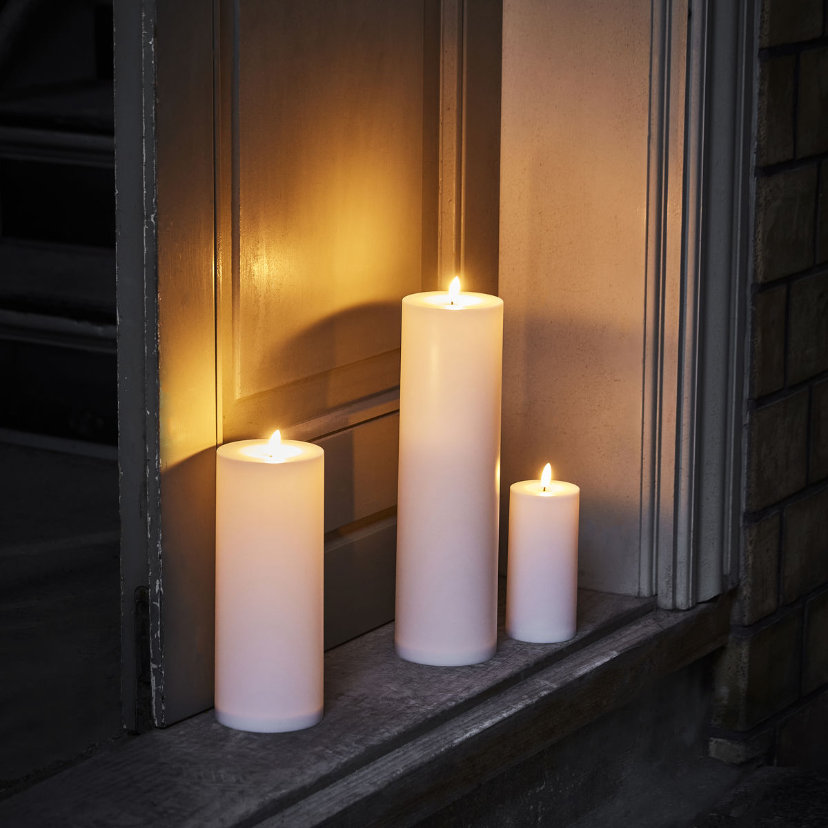 LED Kerti - Hvítt 25cm