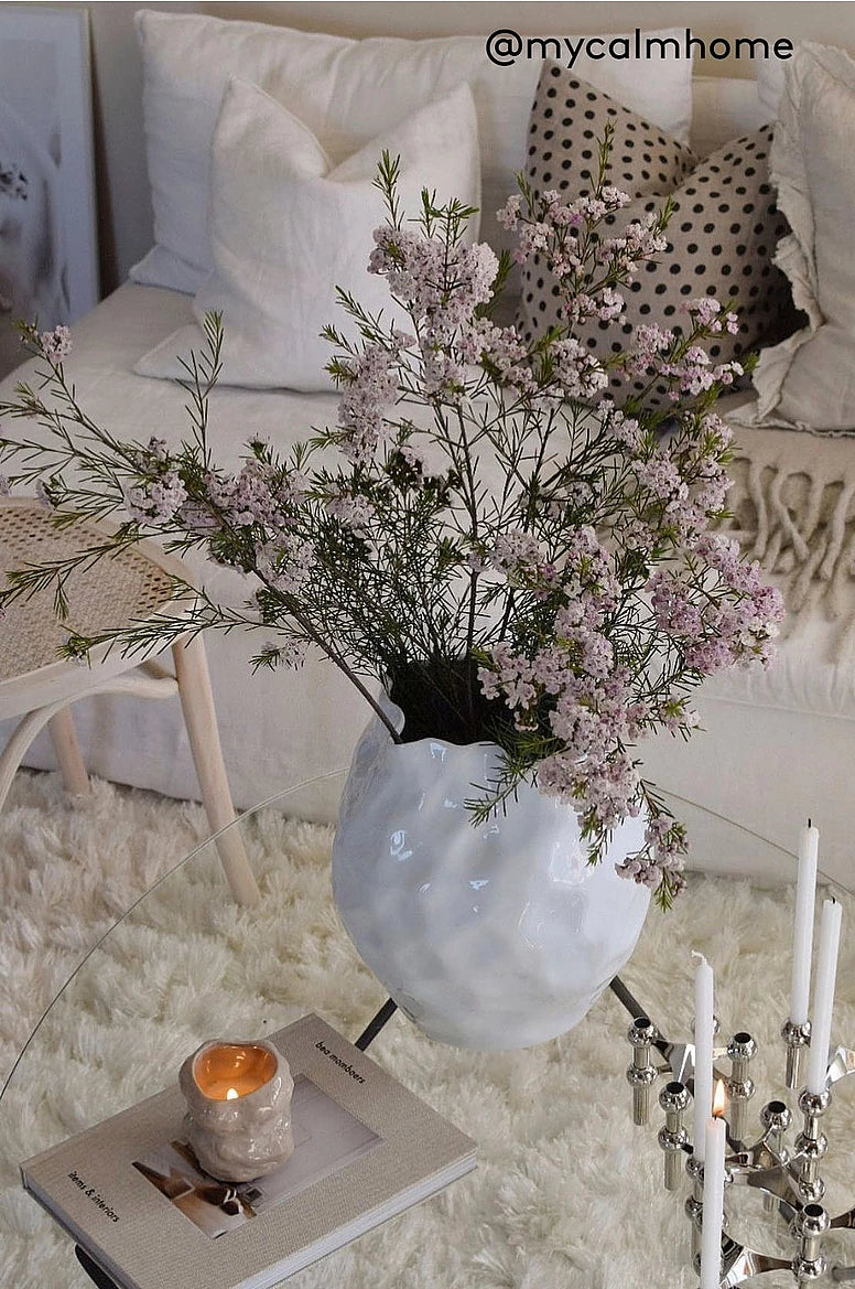 Bubba Vasi, hvítur. Hæð 31 cm.