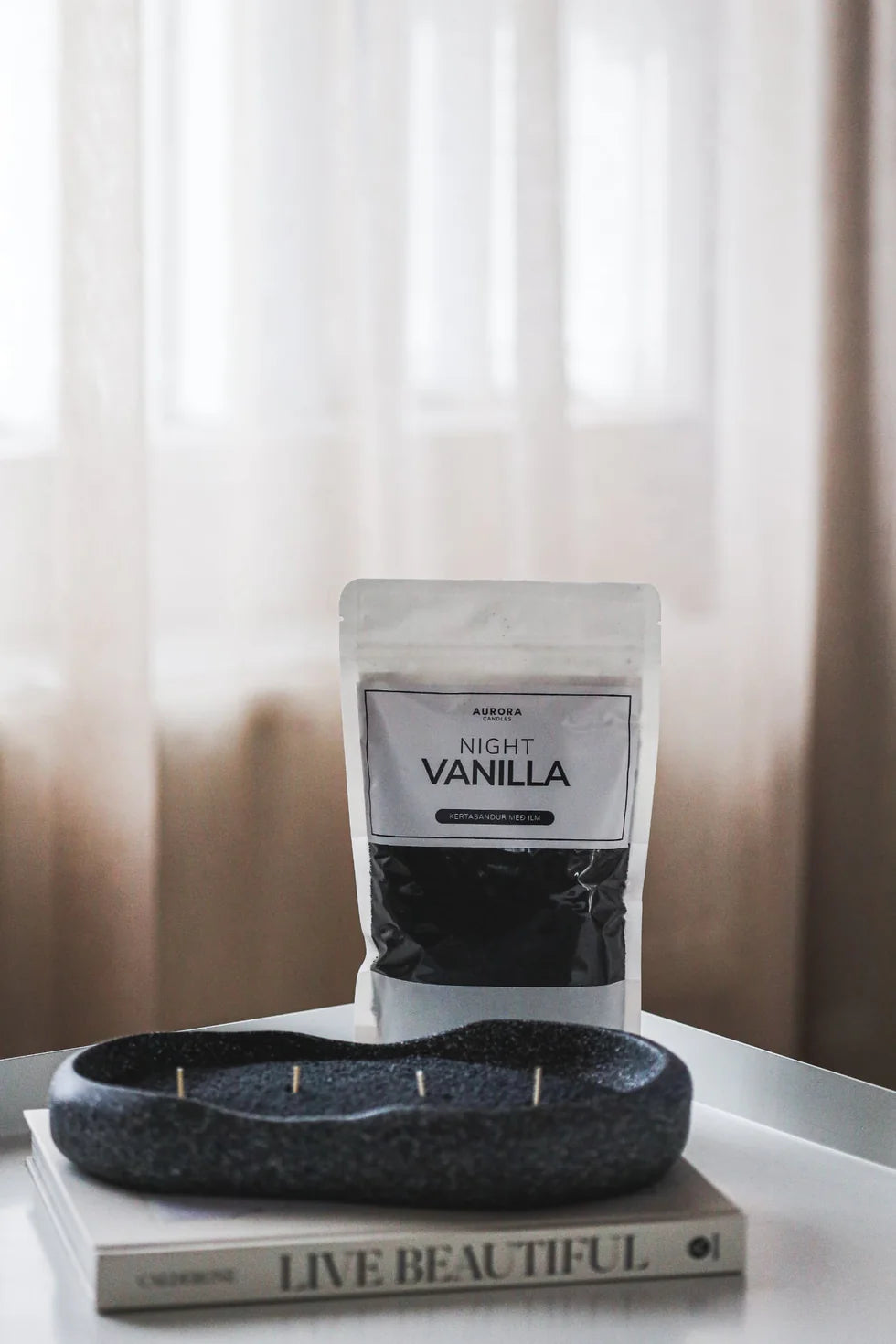 Kertasandur með ilm - NIGHT VANILLA