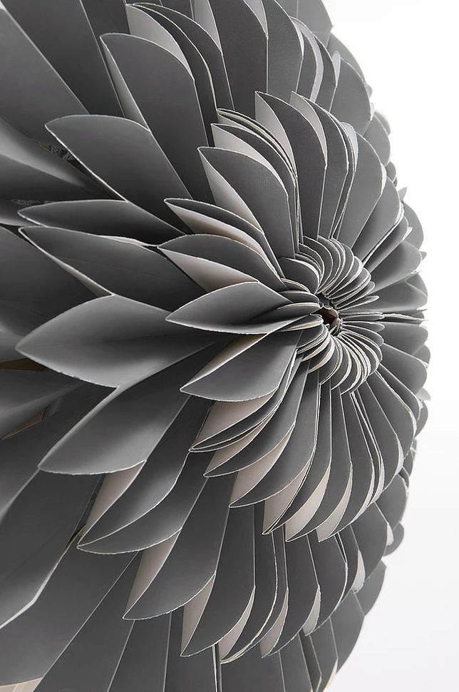 Capella Jólastjarna - Grá 44 cm (Vantar plasthringinn) - Image 2