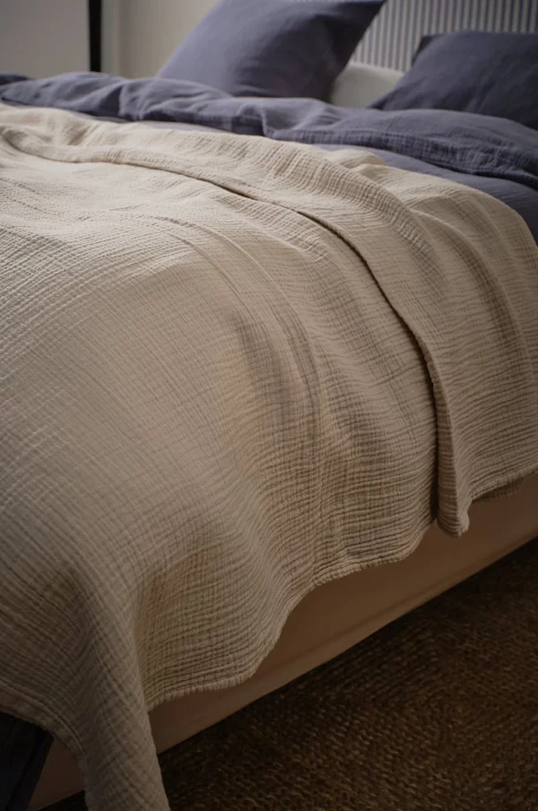 Amilia rúmteppi, Beige - 260x260 cm