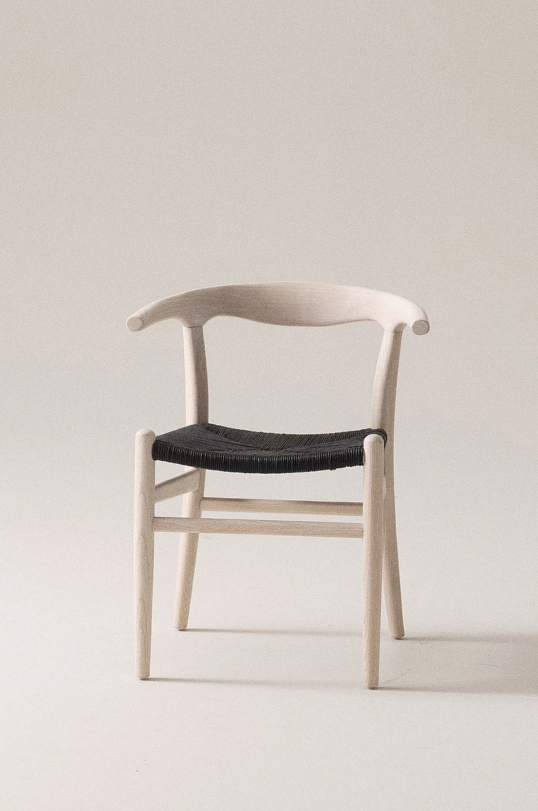 Nattavaara Stóll – Hvíttaður viður/ Svartur