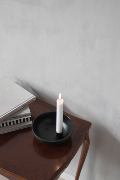 Lidatorp Kertastjaki - Svartur glans small - Image 3