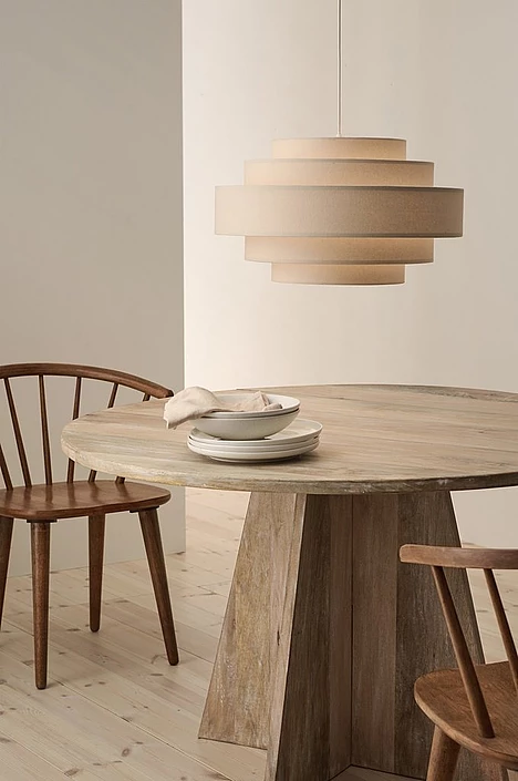 Miguel Loftljós, Beige